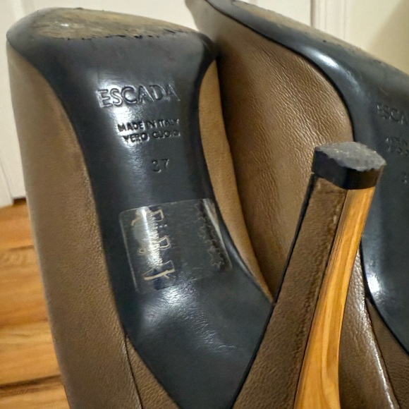 Vintage Escada Tan Leather Heels - Picture 11 of 12